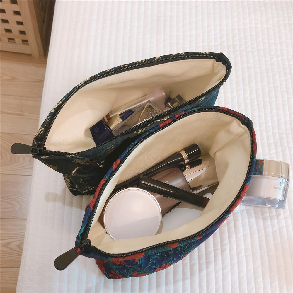146 Retro Style Cosmetic Bag Large Makeup Bag Travel Toiletries Storage Pouch Zipper Closure Organizer for Women and Girls