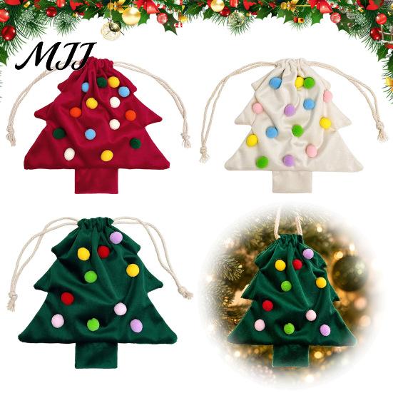 Christmas Tree Hanging Ornaments Drawstring Gift Bag, Plush Pom Bell Party Containers Ornament, Reusable Candy Pouch Decor for Holiday Door