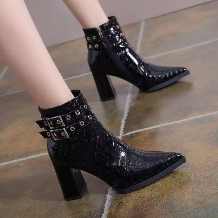 Fashion Boots Women's Autumn and Winter Fashion Pointed Side Zipper High Heel Thick Heel Short Boots Women's Tide