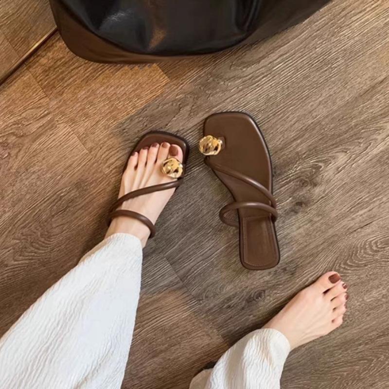 Mode 2025 Neue Sandalen Frau Luxusschuhe für Frauen Flip Flops Frau Wandersandale Pantoletten Damen Hausschuhe Hausschuhe Sommerschuhe Verkauf