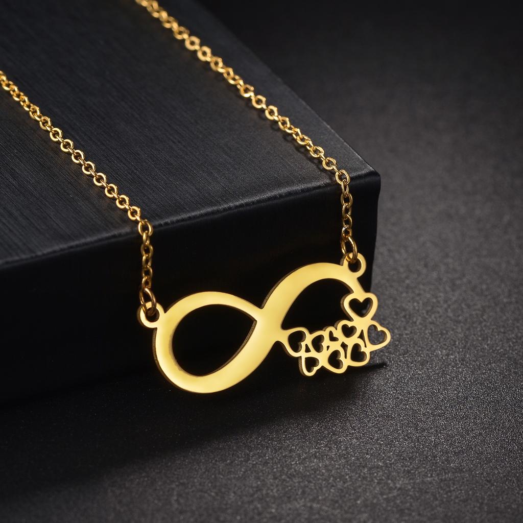 Atoztide Personalized Engrave Name Date Necklace Stainless Steel for Women Crown Heart Link Chain Pendant Jewelry Gift
