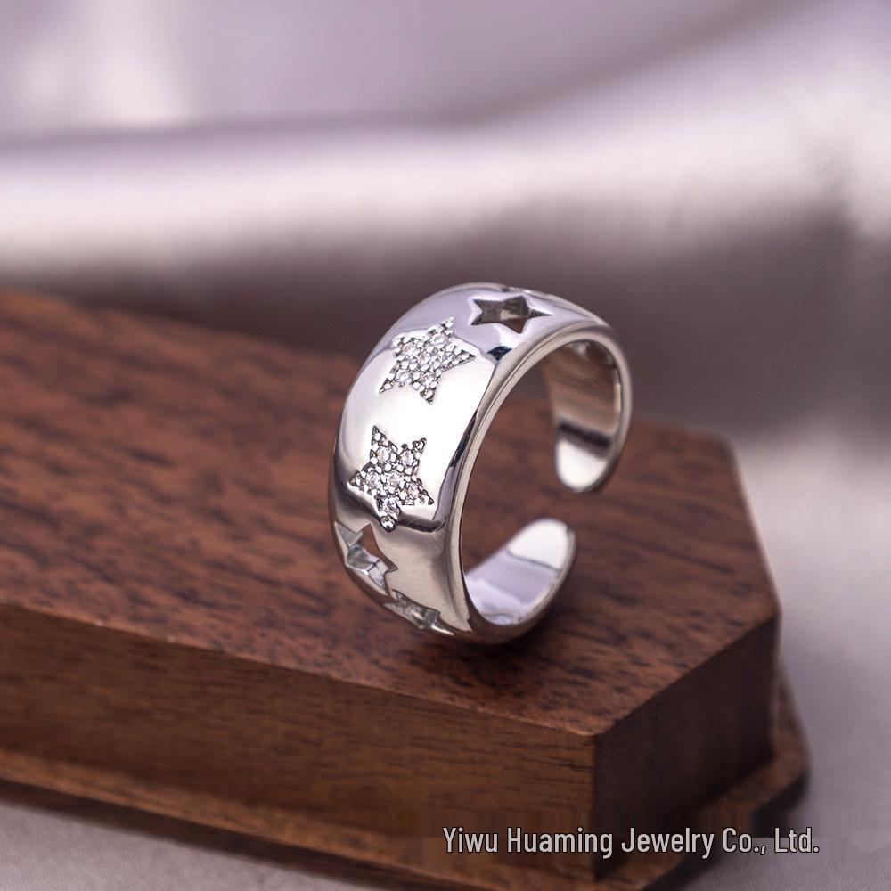 

Корейское кольцо на указательный палец с широким ободком и вырезом, в стиле легкой роскоши: Нишевые винтажные украшения с микропаве из меди открытого дизайна