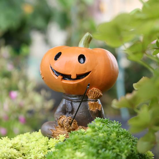 Pumpkin Head Scarecrow Figurine Fishing Scarecrow Sculpture Halloween Decor Pumpkin Statue for Fish Tank Aquarium Pond