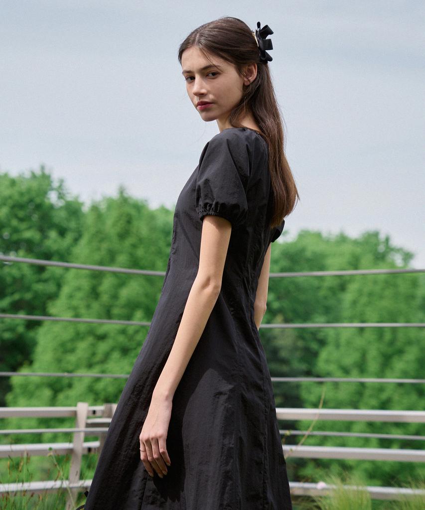 Deuloupisumeon Voluminous Sleeve Ribbon Dress [Black]