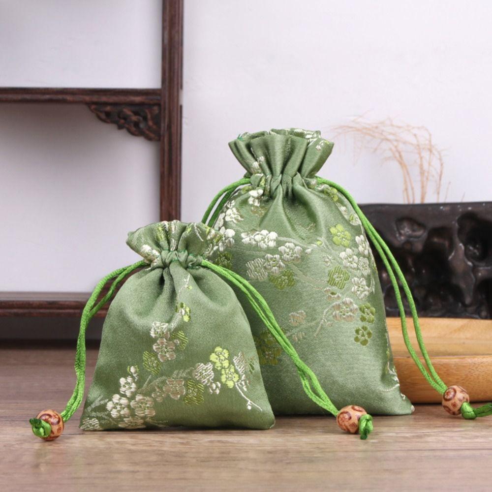 Embroidered Storage Bag Satin Jewelry Packaging Bag Retro Women Sachet  Party