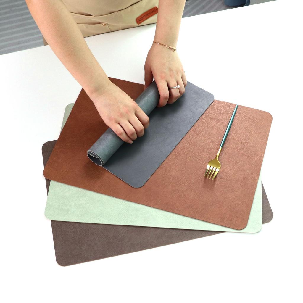 Oboustranný staromódní vzor hovězí kůže podložka pod talíř PU kůže západní jídelní podložka tepelná izolace