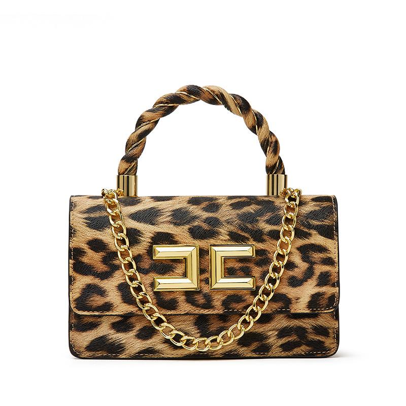 Women's New Trendy Spring and Summer Chain Single Shoulder Armpit Bag European and American Fashion Versatile Crossbody Small Square Bag for Women