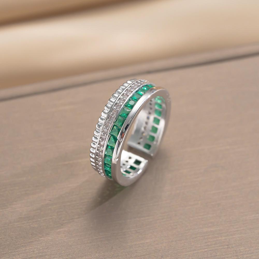 Set of Slim Waist Titanium Steel Women's Necklace - Inlaid Light Luxury Versatile Choker