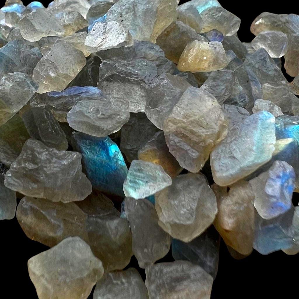 

Multi Flashy Natural Labradorite Rough, Gemstone Raw, Rough Minerals Stone, 4-15 MM Size Rough. Labradorite Raw, Small Rough For Jewelry Making. 100 Carat Labradorite Raw
