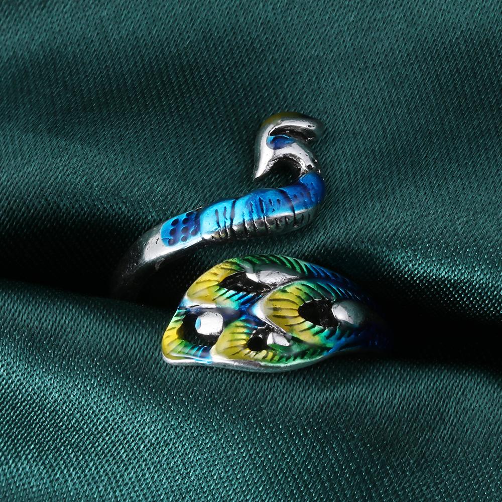 Finger Wear Thimble Knitting Tools Knitting Loop Yarn Guides Sewing Accessories Crochet Ring