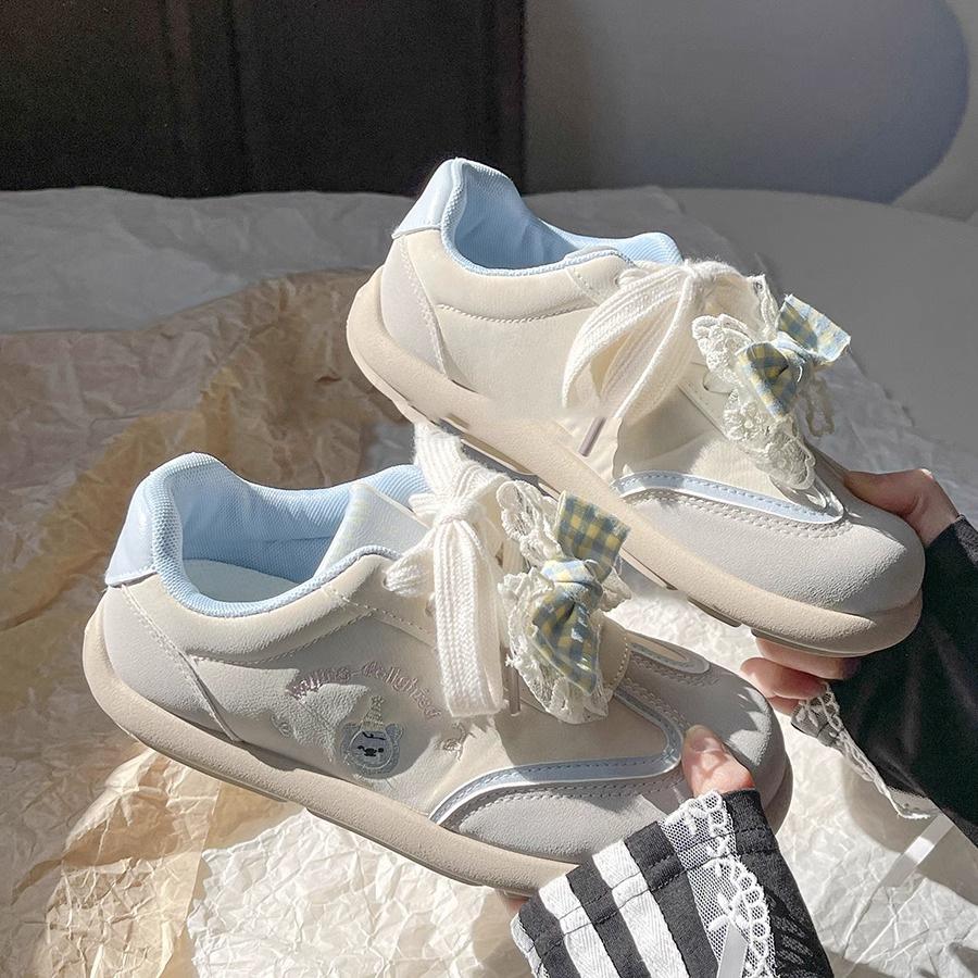 Little white shoes women's 2025 spring and summer new versatile high-value shoes thick-soled niche design casual board shoes