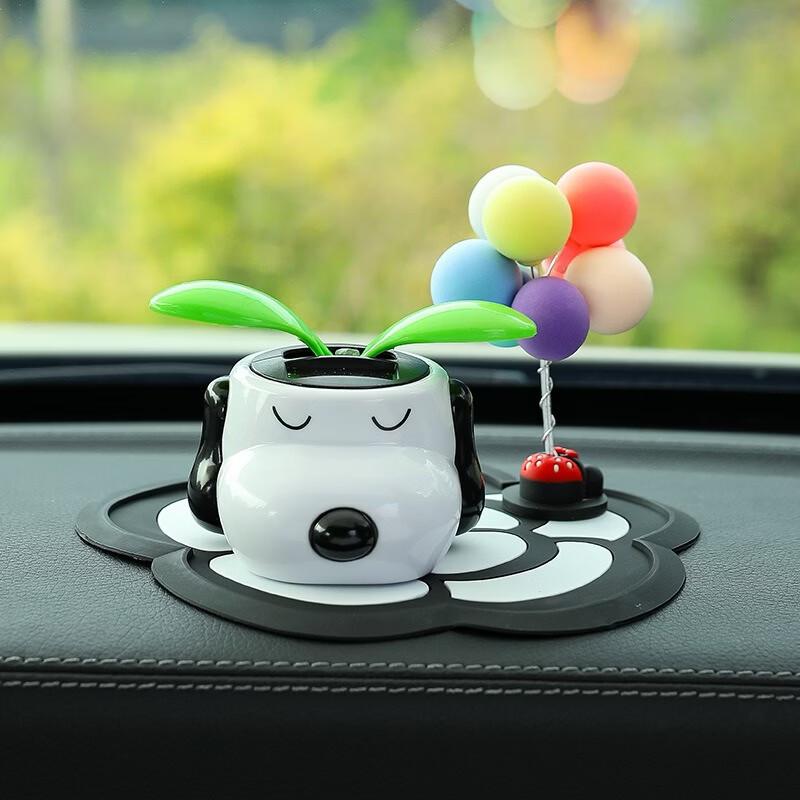 Fumade Car Dashboard Ornament Set