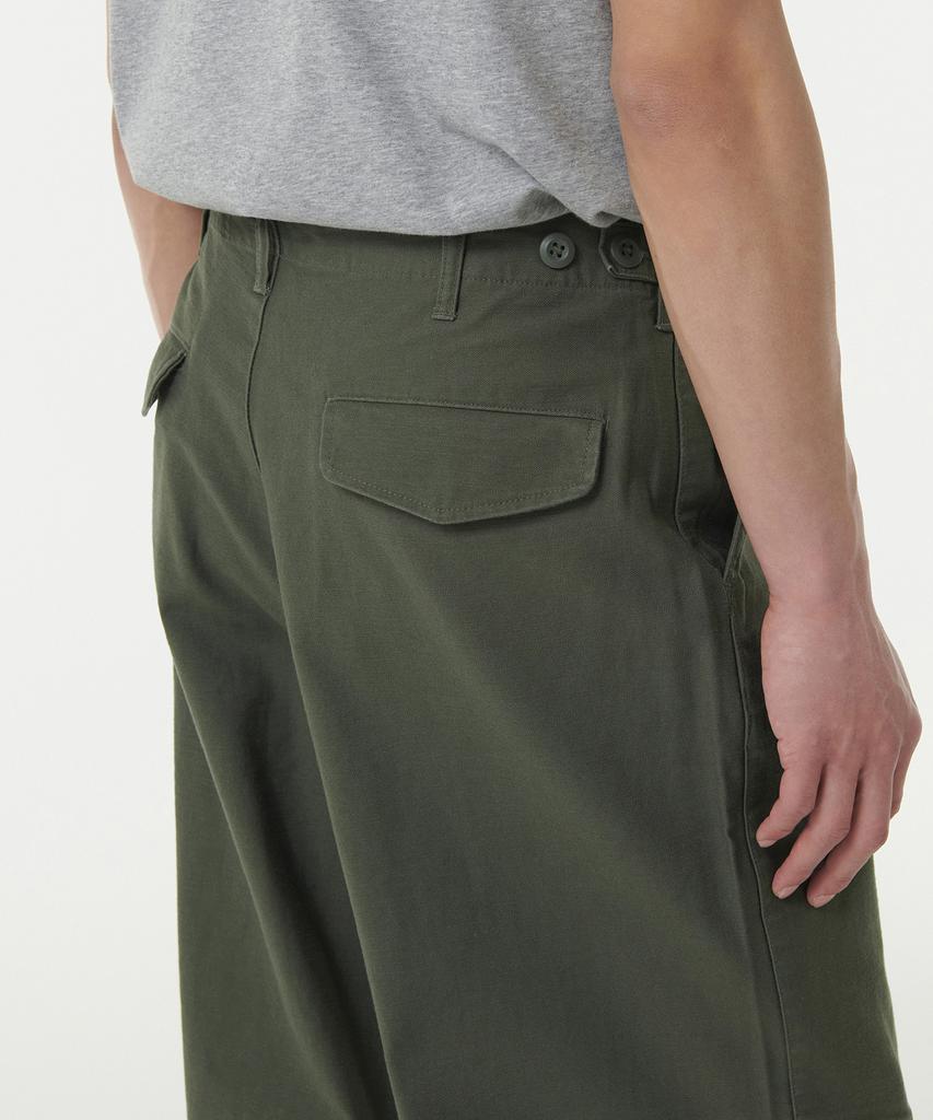 MUSINSA STANDARD Back Satin Parachute Pants [Khaki]