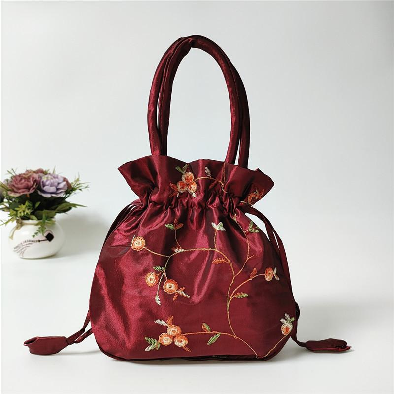 Handmade embroidered handbag shopping bag wedding handbag medium-old grocery shopping bag mother handbag 1640₽