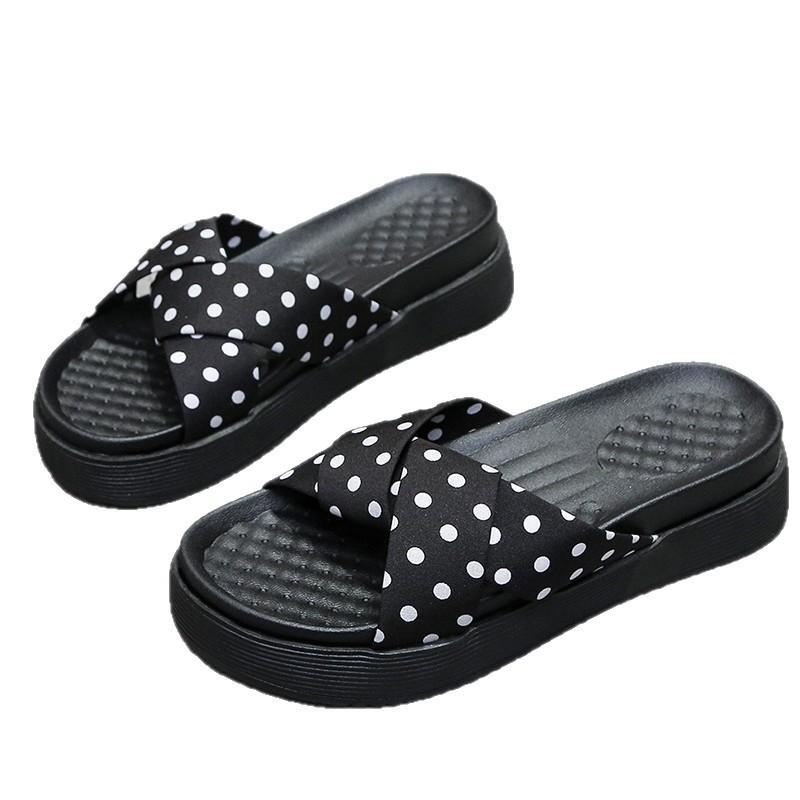 Polka dot cross beach soft bottom women's sandals summer new non-slip flat bottom go out slippers
