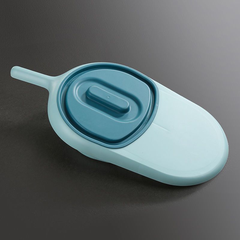 Bedridden elderly paralyzed patients horizontal bedpan with lid attached postpartum women sitting on the bedpan