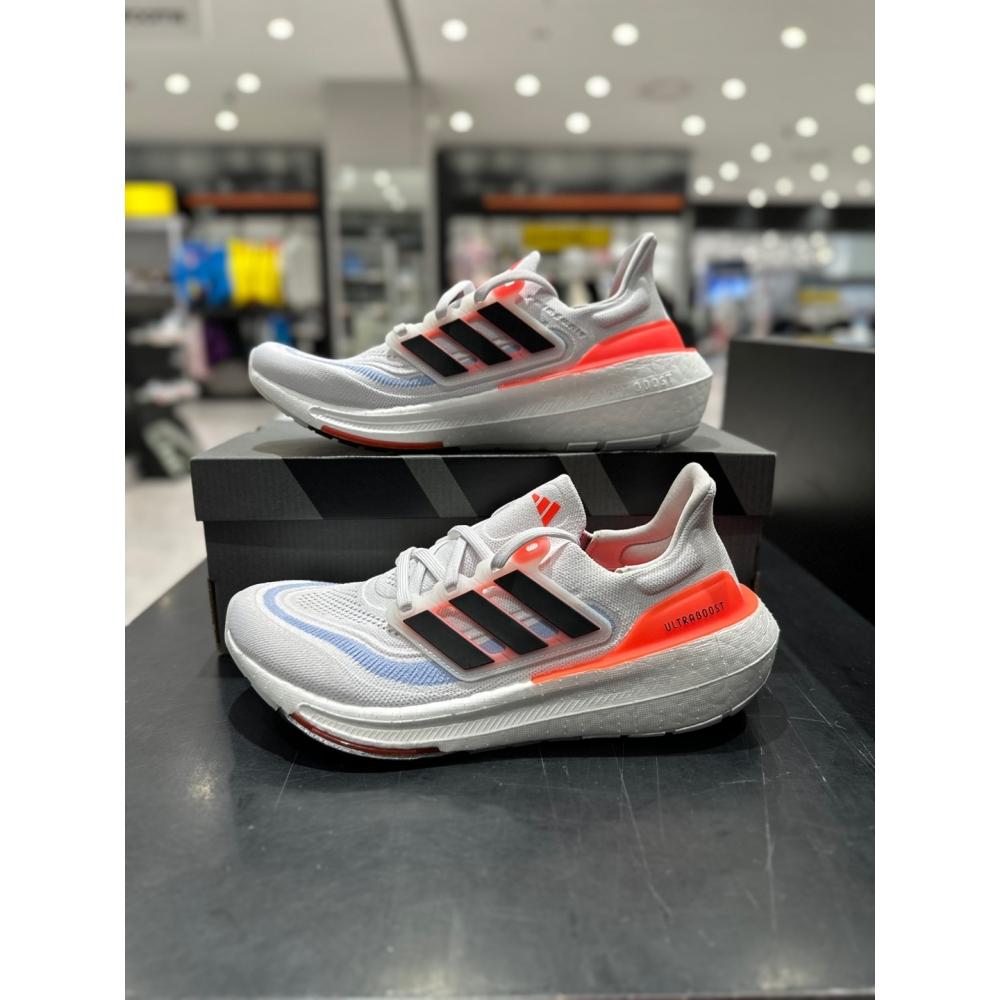 

adidas [adidas] ULTRABOOST LIGHT кроссовки унисекс HQ6351