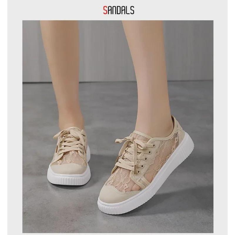 2025 Summer New Trend Lace Mesh Breathable Mesh Hollow Canvas Shoes Casual Sports Small White Shoes Board Shoes