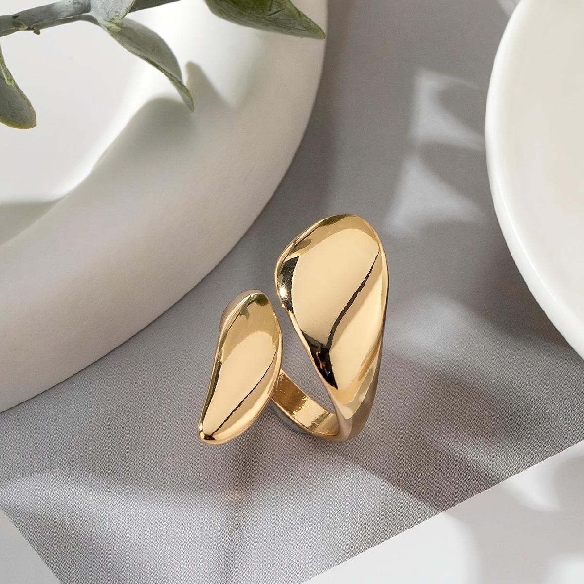 

Роскошное регулируемое открытое кольцо с гладкой золотистой полировкой, минималистичный шикарный дизайн, идеальный подарок для свидания, эффектный модный аксессуар для женщин золотистый