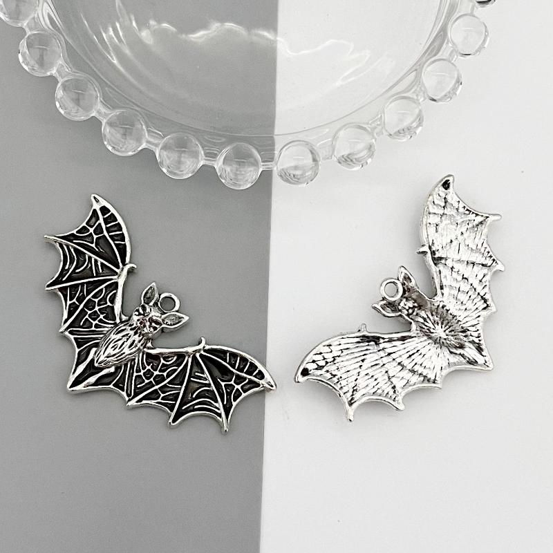 5 Pezzi Fascino Pipistrello Vampiro Gotico Pipistrello Retrò Ciondolo di Halloween Fascini di Design Per la Realizzazione di Gioielli Componenti per Gioielli Fai da Te
