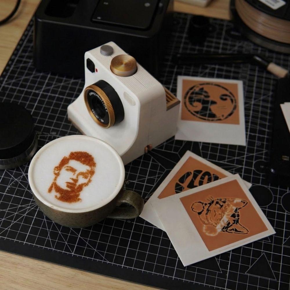 Vintage Look 3D-gedruckte Latte Kamera mit austauschbaren Karten Kaffeepulver-Druck Kamera Tischdisplay