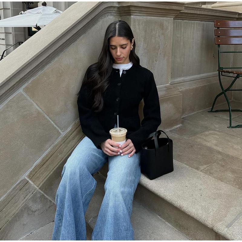 Ležérní pletený kardigan pro ženy Jednobarevný Slim O-výstřih Dlouhý rukáv Jednořadé zapínání Kapsa Dámské kabáty 2024 Podzim Nové Dámské pleteniny