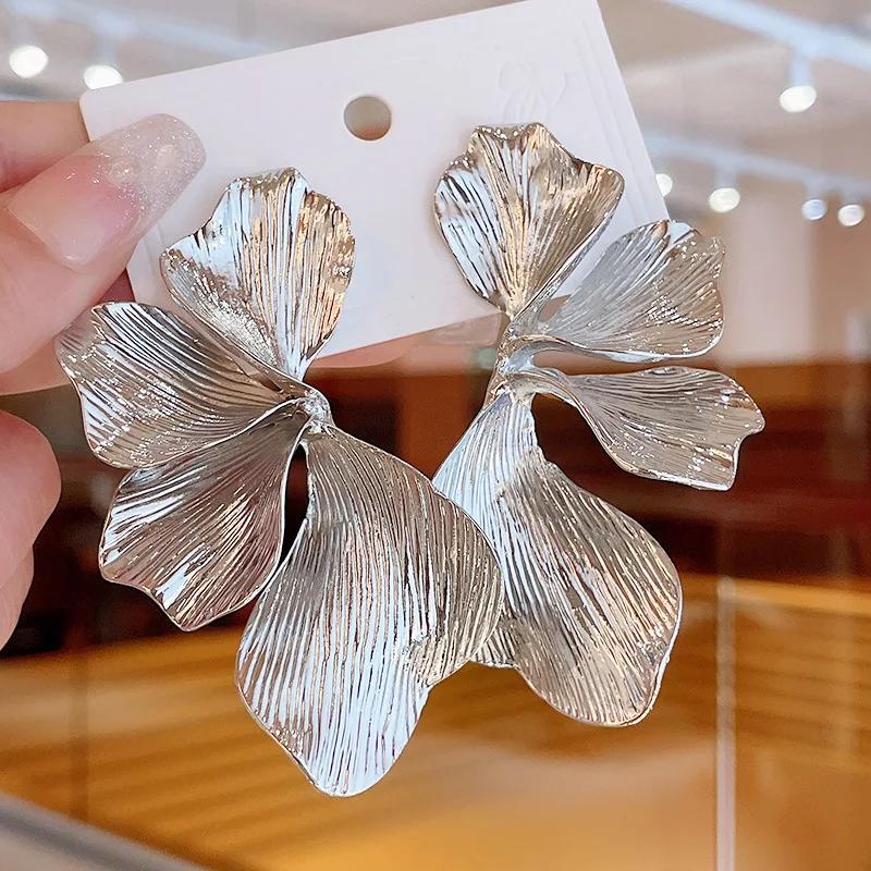 Hyperbole Long Water Droplet Flower Wing Round Wave Square Shell Golden Pendant Earrings for Women CCB Smooth Creative Jewelry