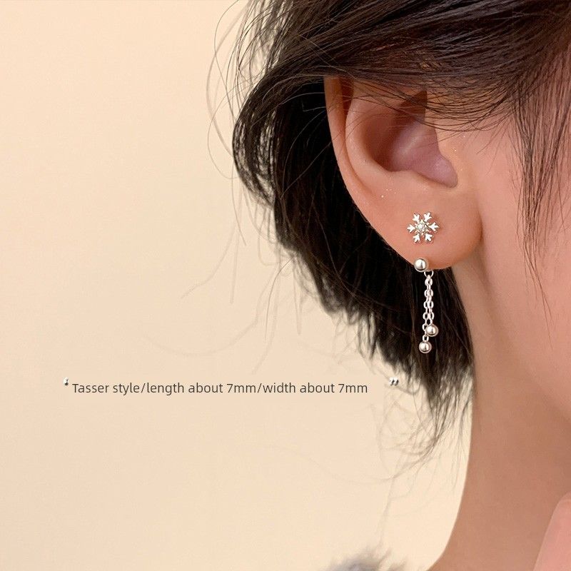 

[Xiangnan] 999 Sterling Silver Snowflake Ear Studs Niche Style Ear-Caring 2025 Hot-Selling Earrings Accessible Luxury Classy Female Earrings 999 silver snowflake earrings tassel (two price)
