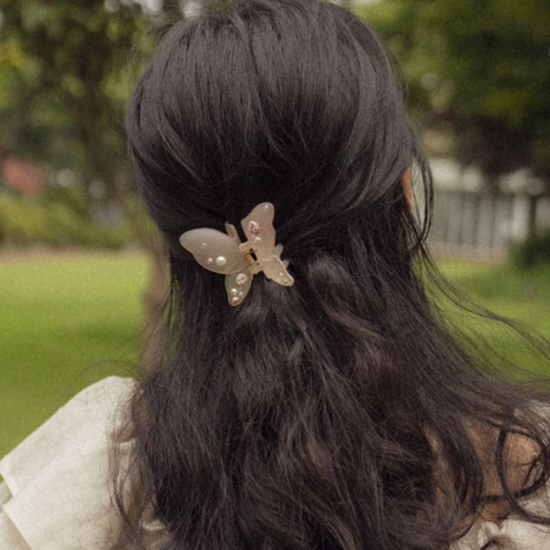 

MERRYMOTIVE Pink scented butterfly hair claw Free