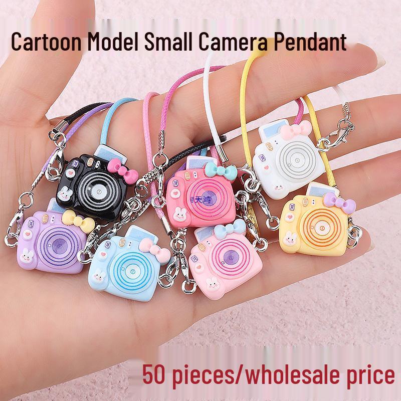 

Cute Mini Cartoon Camera Keychain Pendant for Backpacks – Small Gift for Students and Besties 5-Pack Cute Mini Camera Keychain