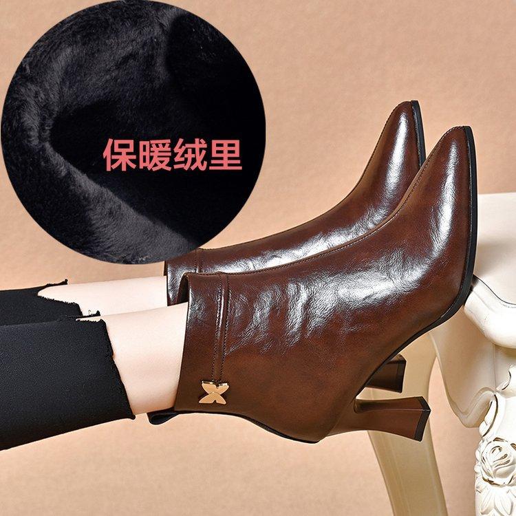 

Сапоги из хлопка на высоком каблуке, новинка 2024 года, осенне-зимние женские сапоги в иностранном стиле, модные короткие сапоги с острым носком, женские бархатные теплые одинарные сапоги 40