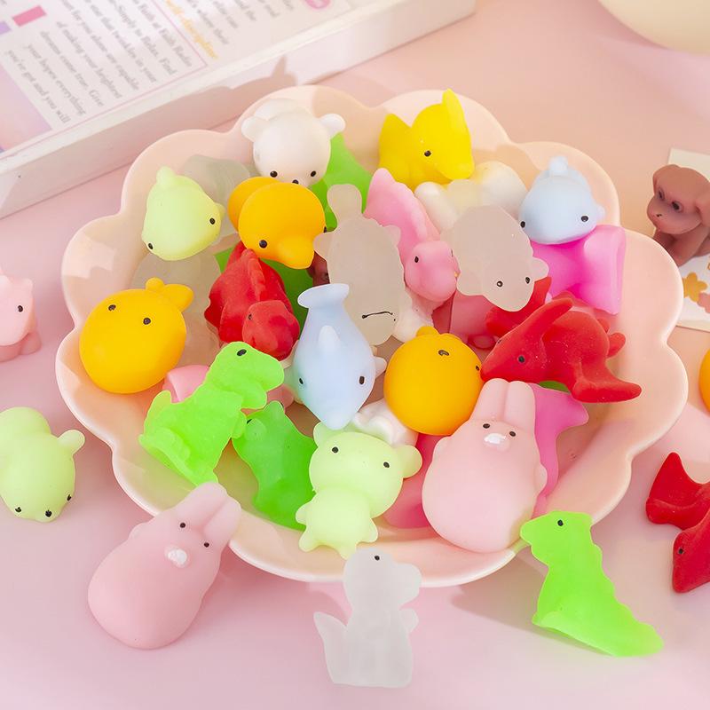 Yiwu Night Market Luminous Toys & Gifts Creative Stall