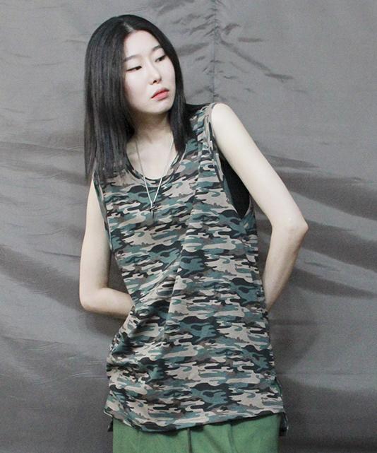 Deumakeu Camo Layered Slit Long Sleeveless