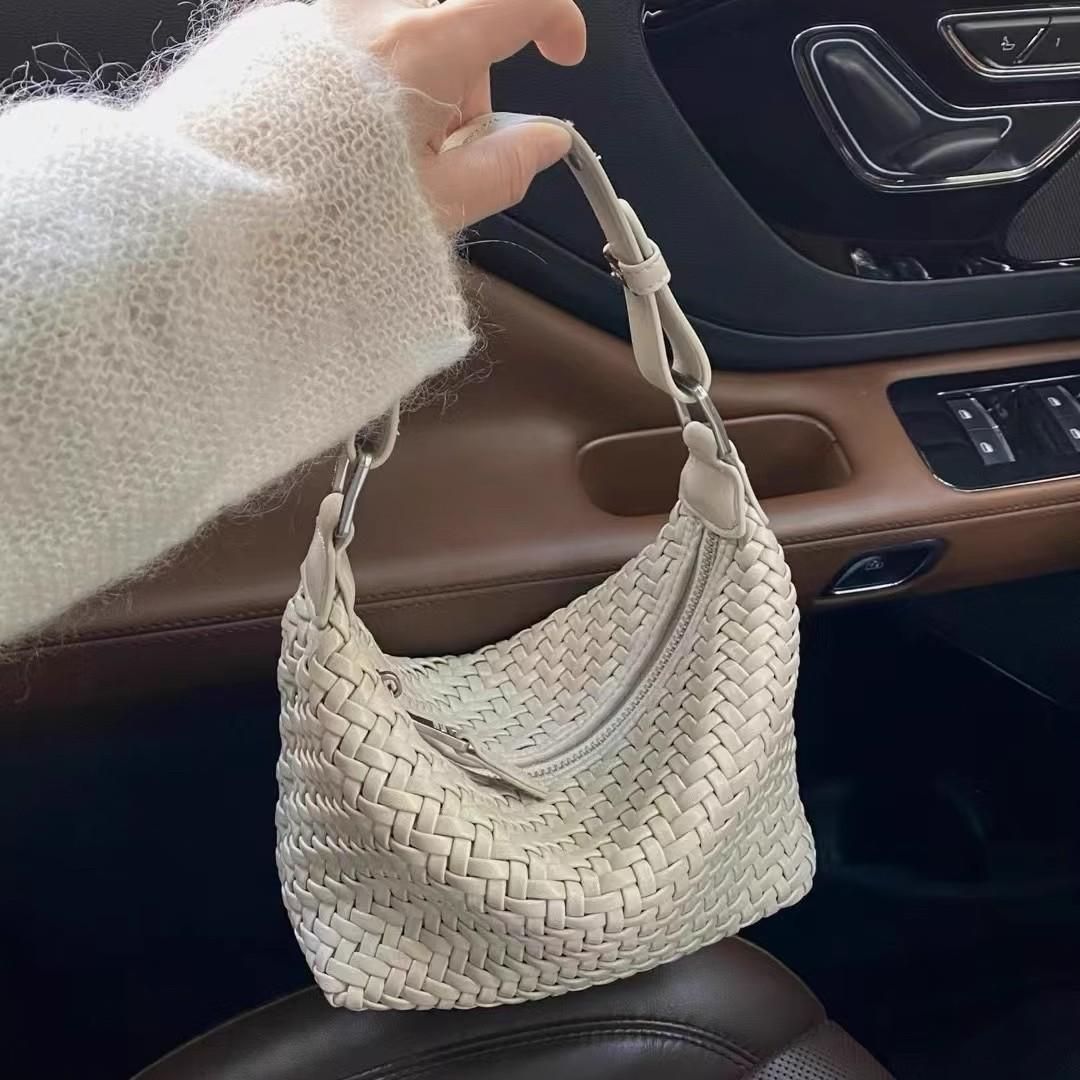 Niche Woven Hand-Held Small Bag Women S Versatile Casual Hand Carry Messenger Bag High-End Shoulder Bag