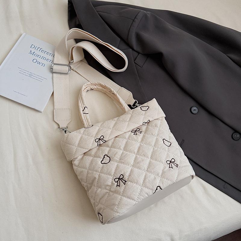 Winter New Commuter Large-capacity Tote Bag, Student Class Shoulder Bag, Messenger Bag, Handbag