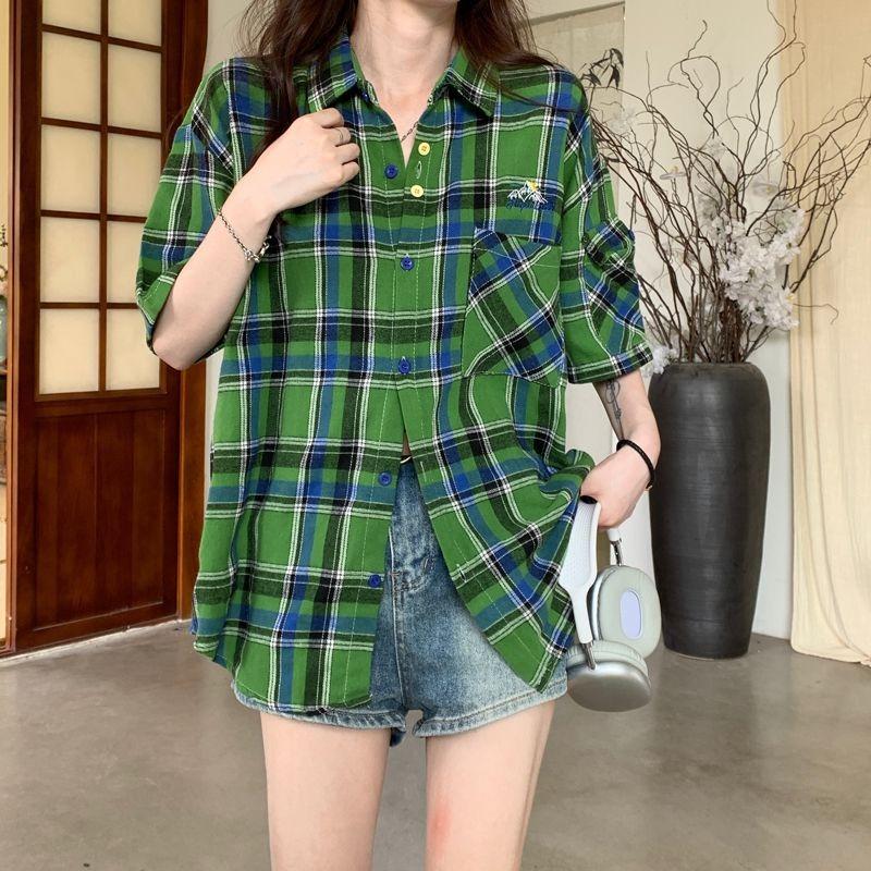 

Женские вышитые рубашки в зеленую клетку с короткими рукавами, однобортная рубашка с карманом, летние блузки с лацканами в корейском стиле M зелёный