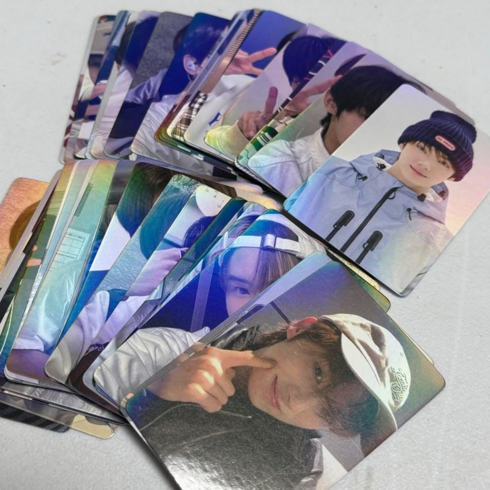 25 Random TWS Tours Photo Cards + 3 Additional Free Gifts