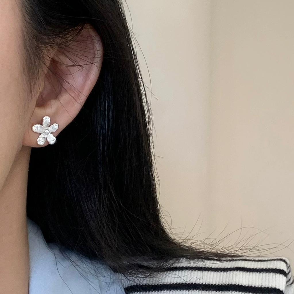 Romantic Pearl Flower Stud Piercing Earrings For Women Trendy French Fashion New Jewelry Accessories Gift Party Wedding