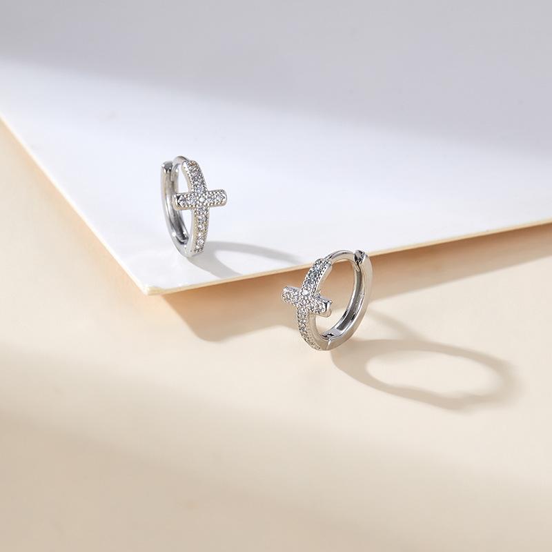 Minimalist S925 Pure Silver Cross Inlaid Diamond Earrings For Women Daily Wear
