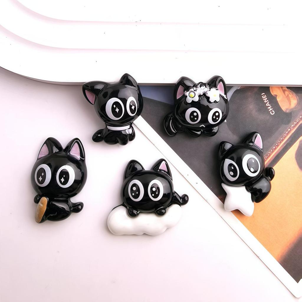 Cartoon Luo Xiaohei Harz Haaraccessoires & Anhänger: Clips, Krawatten, Magnete & Crocs Deko.