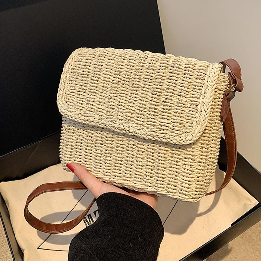 

Straw Clutch Bag for Women Shoulder Bag Crossbody Bag Summer Rattan Woven Bag Hand-Woven Flap Square Beach Bag Vintage Weave Bag