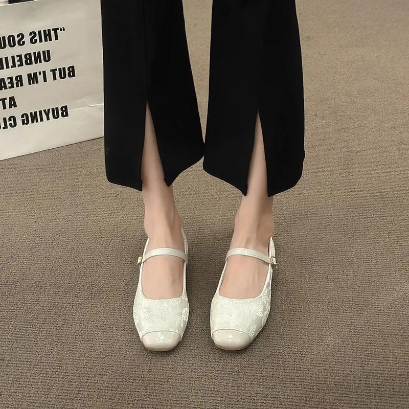 Fashion Shallow Mouth Summer Shoes Ladies Casual Female Sneakers Low Heels Dress Flats Women Round Toe Modis 2024 On Heels Cute Comforta