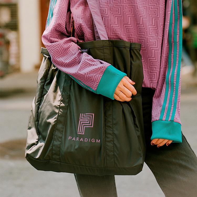 New Adidas Originals PARADIGM Collaboration Polyester Tote Bag Shopping Bag Shoulder Bags Handbags Regular Men's Black HB8555
