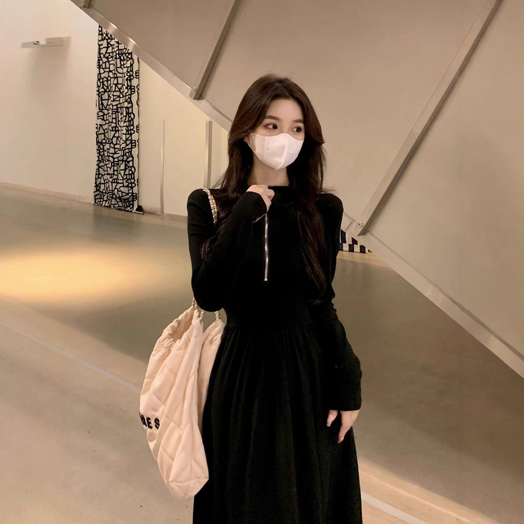 Hepburn Style Black Long-sleeved Dress Women's Spring and Autumn Design Sense Half Zipper Waist Thin Spice Girl Bottom Long Dress