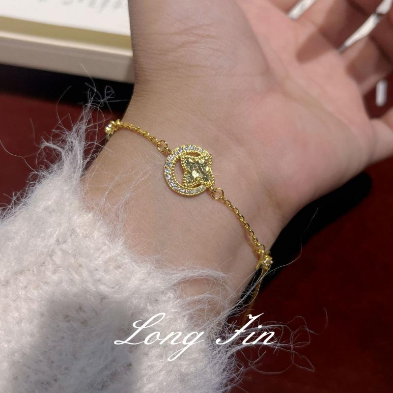 Set Stern Mond Muse Crushed Ice Eis Halskette Armband Funkelndes Sternenlicht Cnc Vierfach Stern Mond Schmuck