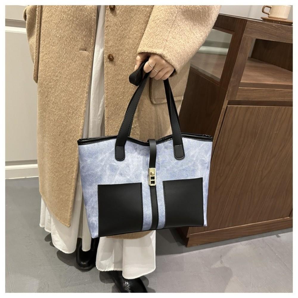Sleek Large Capacity Shoulder Bag Elegant Design Retro Style Tote Bag Vintage Look Women's Bag Outdoor Activities