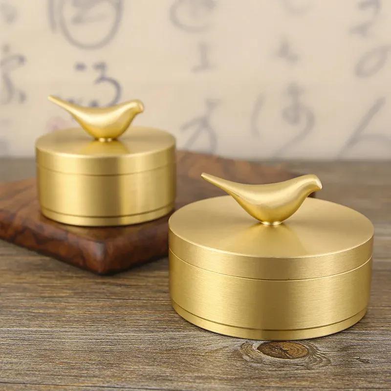 Bird brass covered ashtray,retro metal windproof ashtray,ashtray storage container suitable for office tea tables,car ashtrays