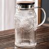Easy to Cleaning Glass Water Pitcher with Retro Sun Pattern Lid Large Capacity for Family Gatherings and Homes Kitchen Use