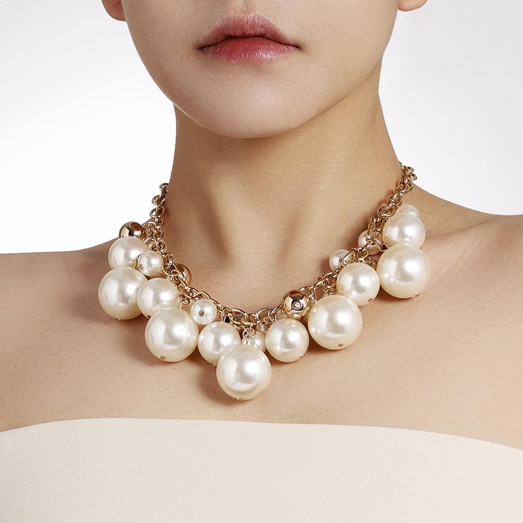 Fashion personality design sense multi-layer large pearl necklace bracelet jewelry set, European and American clothing accessories