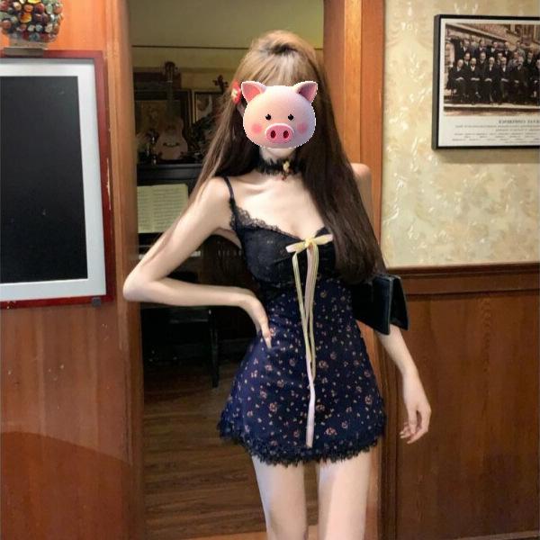 Korean Gentle Wind Super Good-looking Floral Suspender Dress Royal Sister Unique Temperament Beautiful Lace Splicing Hip Skirt
